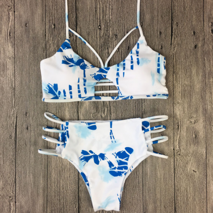 Two Side White Blue Floral Print Show Body Bottom..