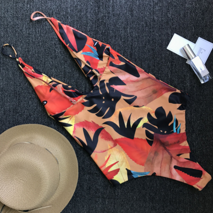 Style Sexy Maple Leaf Print Swimsuit