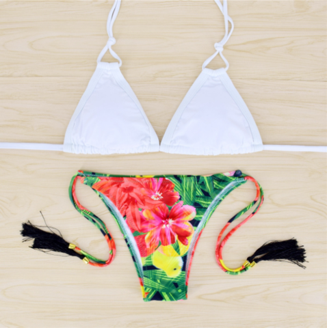Two-piece White Triangle Top And Tropical Thin-stringed Bottoms Bikinis