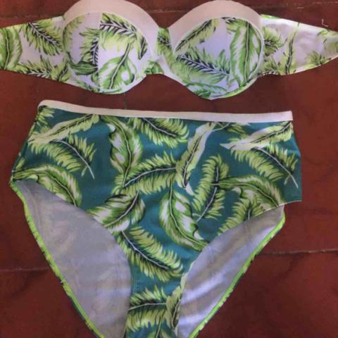 Plus Fashion Women Green Leaf Print And White Edge Gather Type Two Piece Bikini